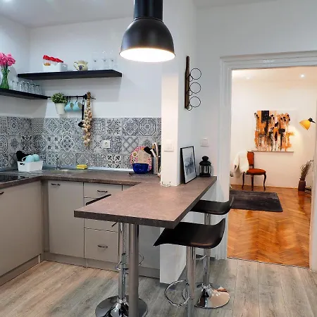 Deluxe Zoya Centar Apartamento Pula