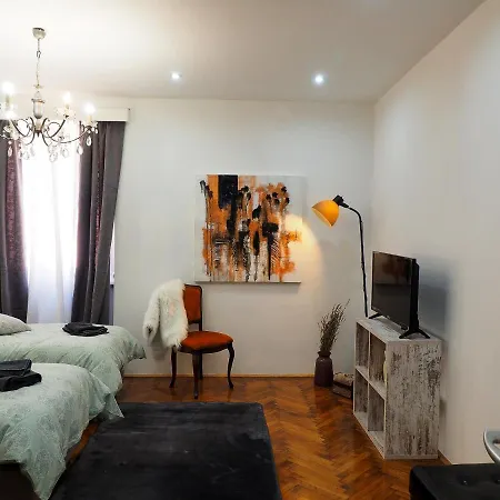 Deluxe Zoya Centar Apartamento Pula