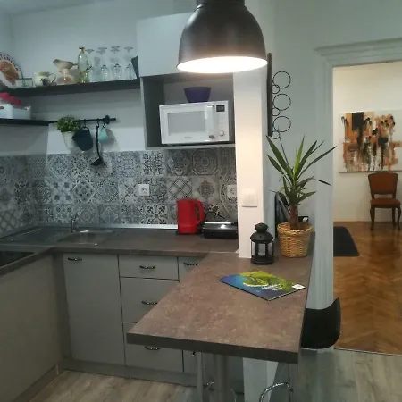 Apartment Deluxe Zoya Centar Pula