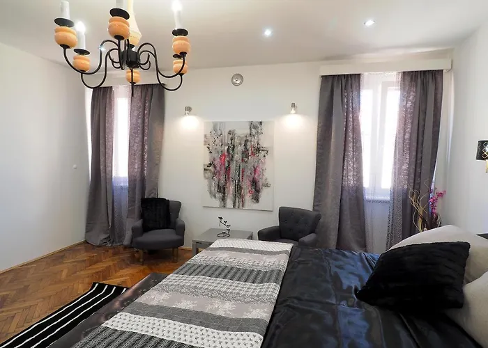 Deluxe Zoya Centar Apartment